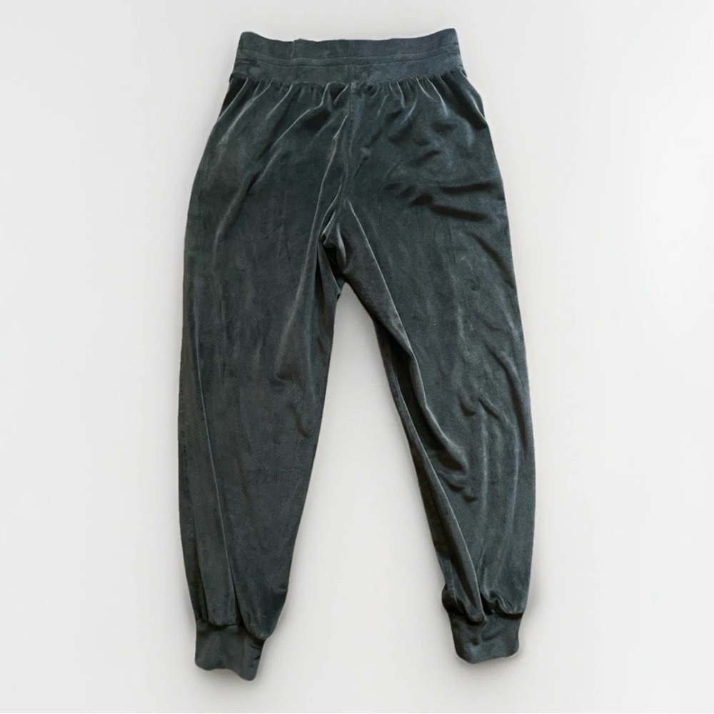 Victoria’s Secret Black Velour High Rise Jogger size Small plush soft V Logo - Picture 3 of 4